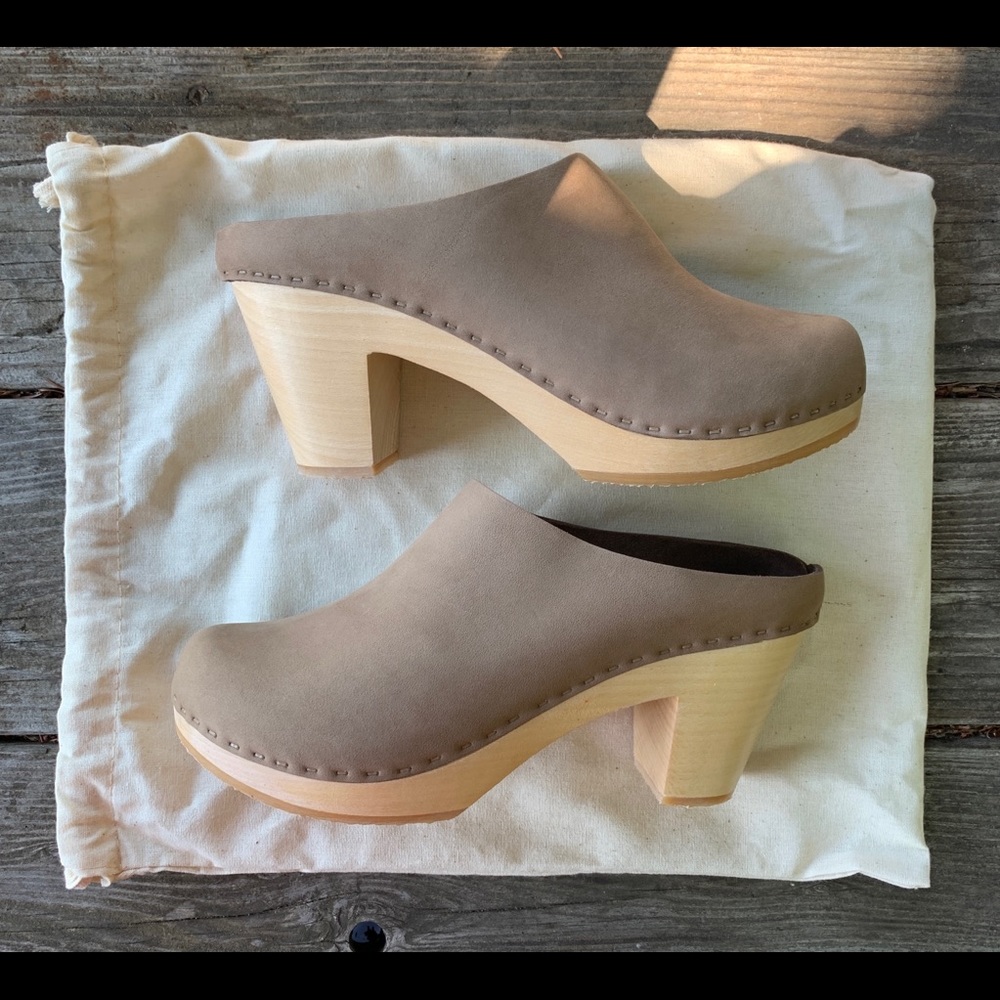Bryr Chloe Clogs in Sable Size 37